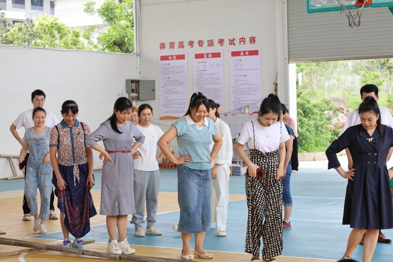 我校举行“五一”国际劳动节教职工游园活动 丨 爱体育(中国)